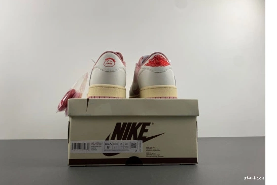 Scott  DM7866-600 Jordan Travis SP Pink OG Retro Low  DM7866-600 1 1105